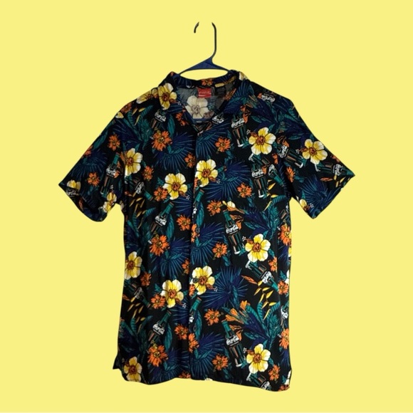 Hawaiian Coca Cola Bottles Multi-color Print Short Sleeve Button Down Size S - Picture 1 of 7